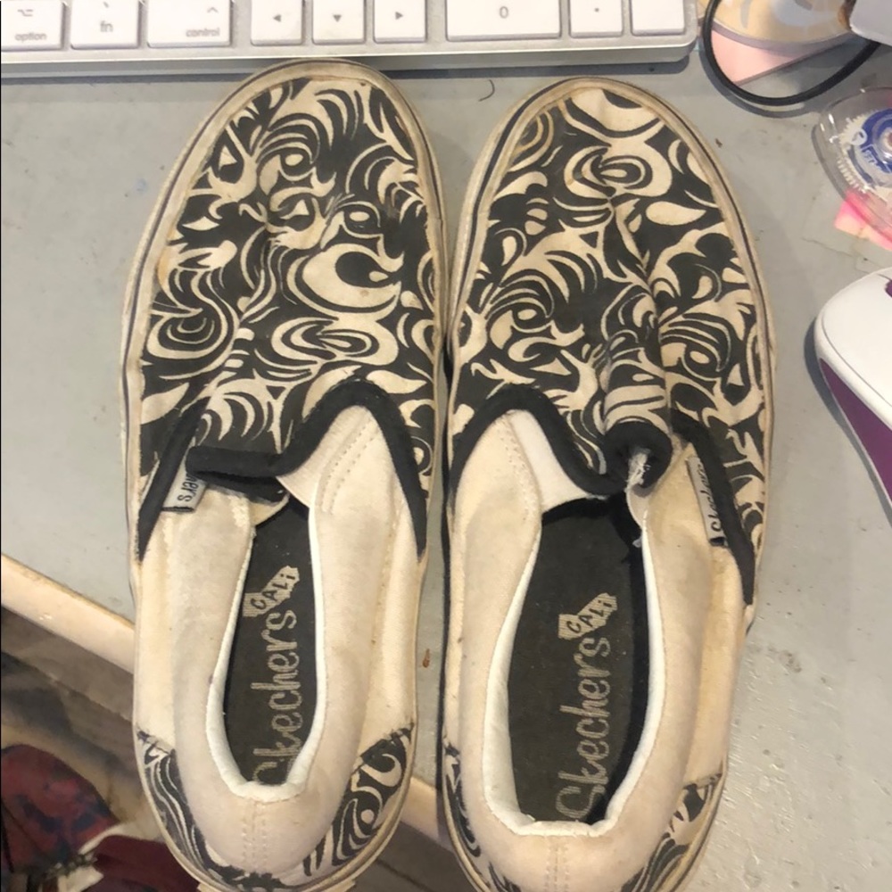 Skechers paisley slip on sneakers
